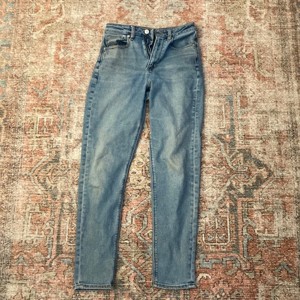 American Eagle Mom Jean